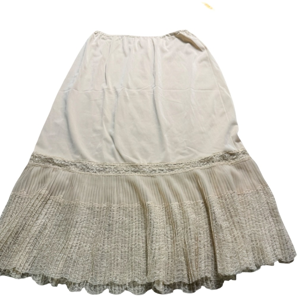 Vintage 60s Van Raalte Opaquelon Half Slip M Ivory Lace Pleated Nylon USA